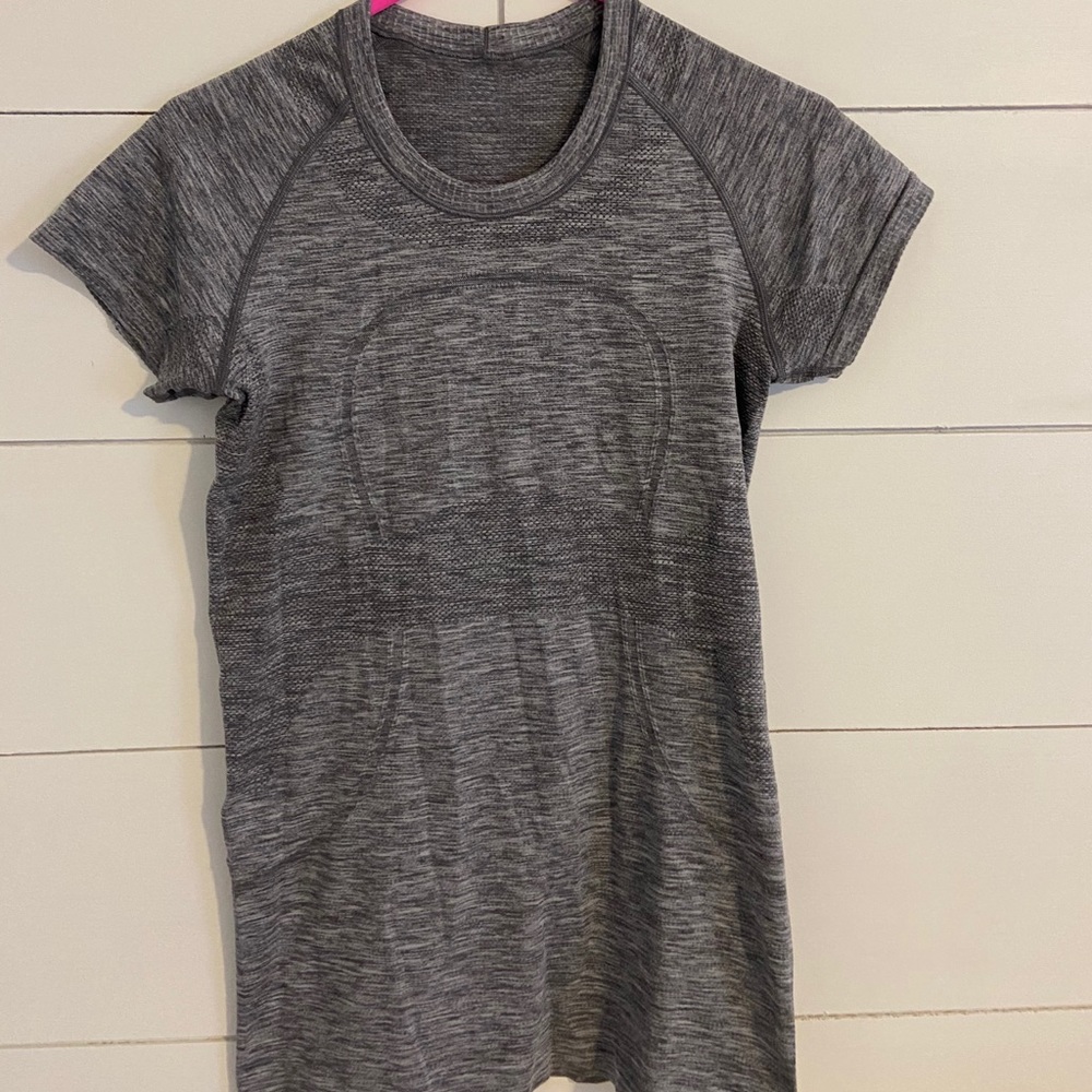 Lululemon swiftly tech 8